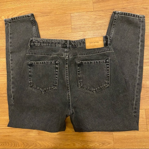 Zara Trafaluc Washed Black Denim High Rise Mom Jeans Size 4 - Picture 3 of 11